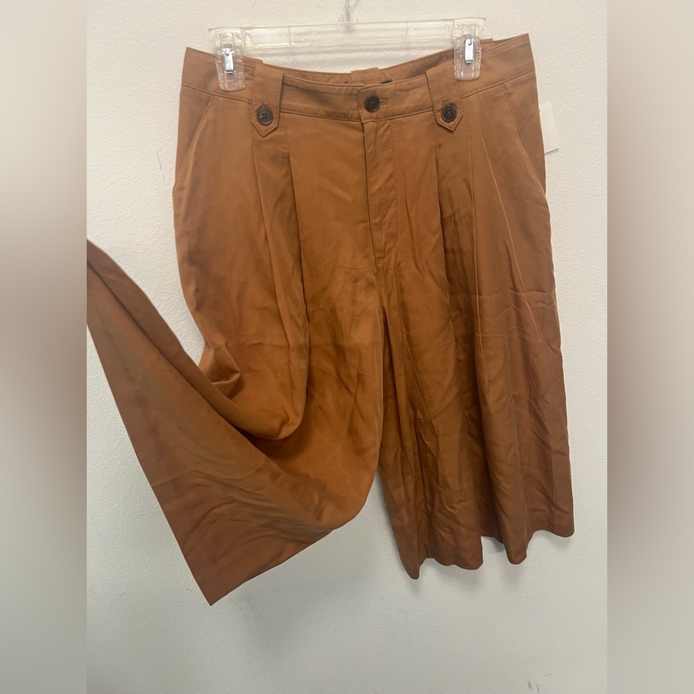 NWT Banana Republic | Brown Culottes | Pleated Cropped Pants | 10 Petite - Picture 3 of 5